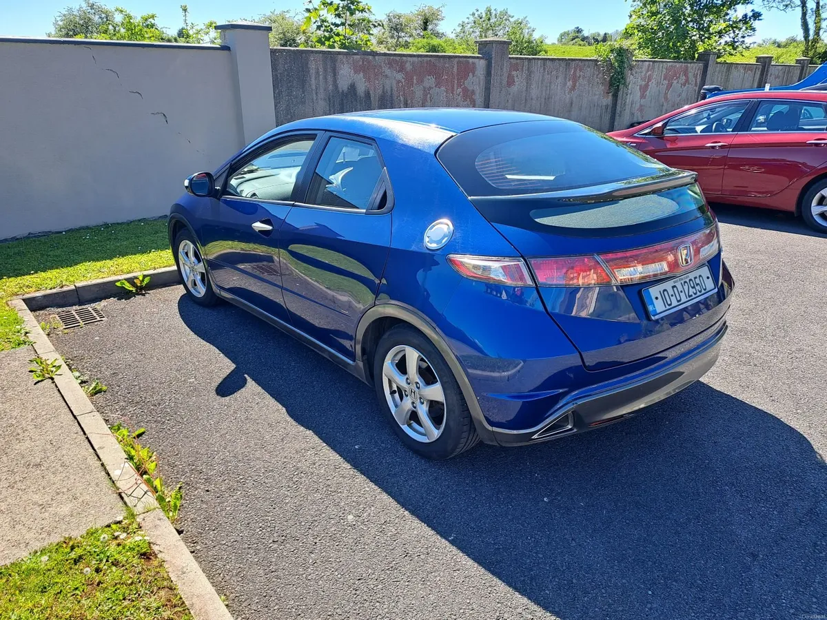 Honda Civic 2010 - Image 3