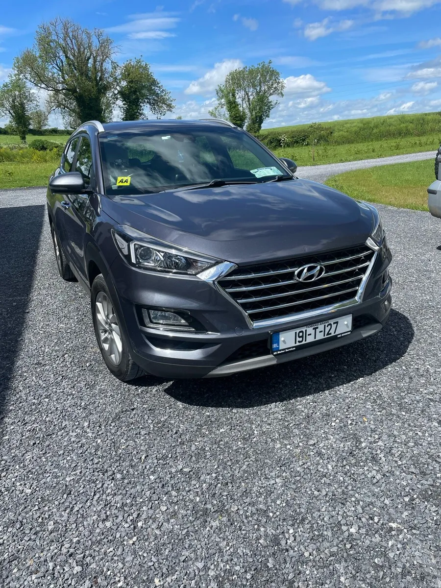 Hyundai Tuscan - Image 1