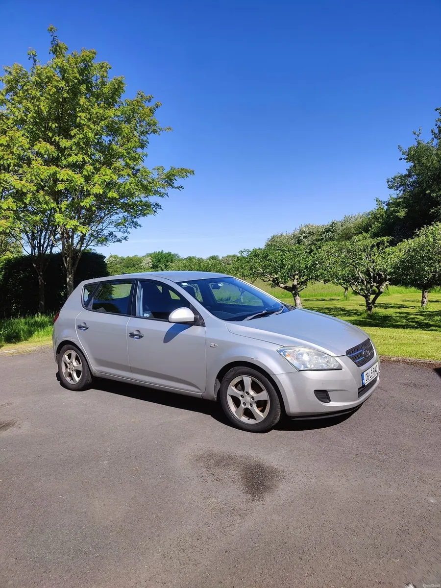 Kia Ceed 2008 - Image 1