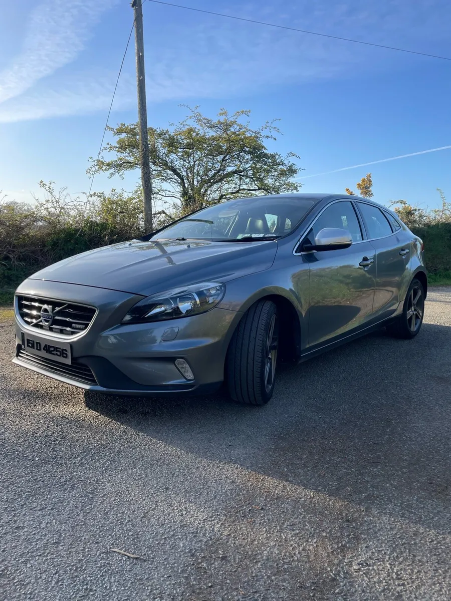 Volvo V40 R-Design ✅NEW NCT & Timing Belt - Image 1