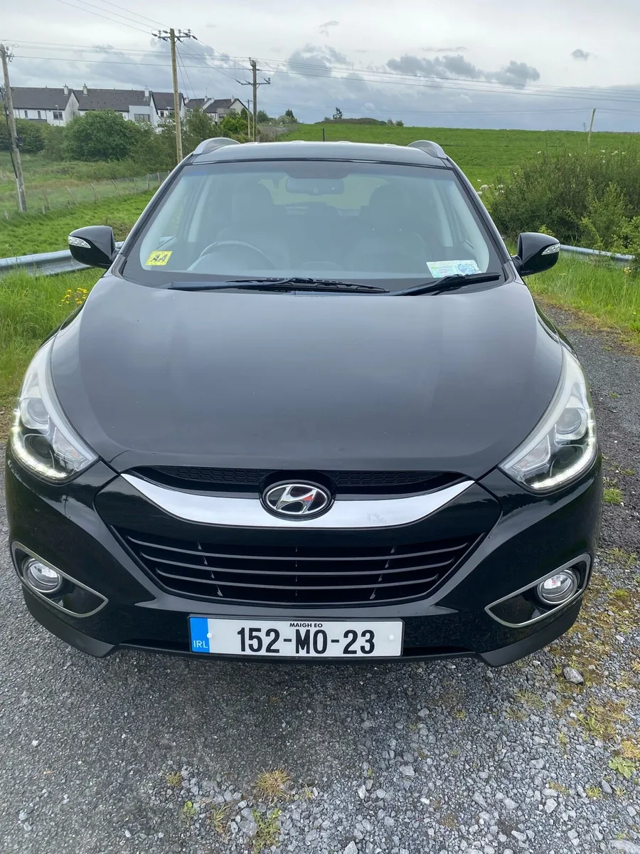 Hyundai ix35 Full Service History  - Immaculate - Image 2