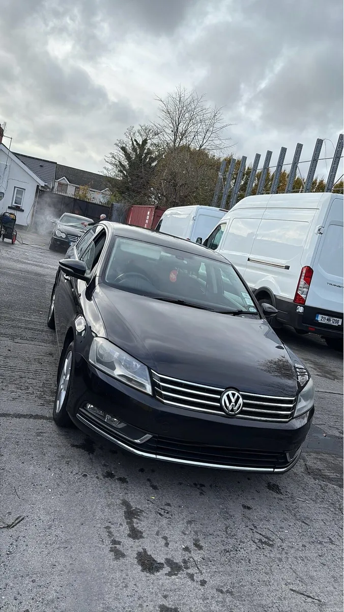 2012 Volkswagen Passat 1.6TDI Manual - Image 2