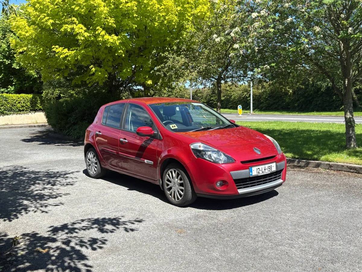 2012 Renault Clio 1.1 petrol new nct 01/27 tax 06/ - Image 1