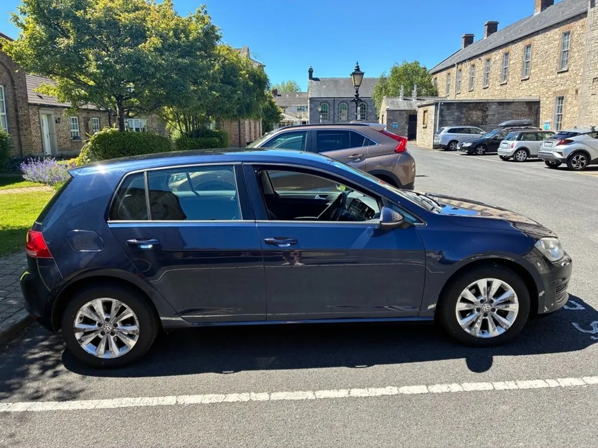 Volkswagen Golf Highline BlueMotion 2013 - Image 3