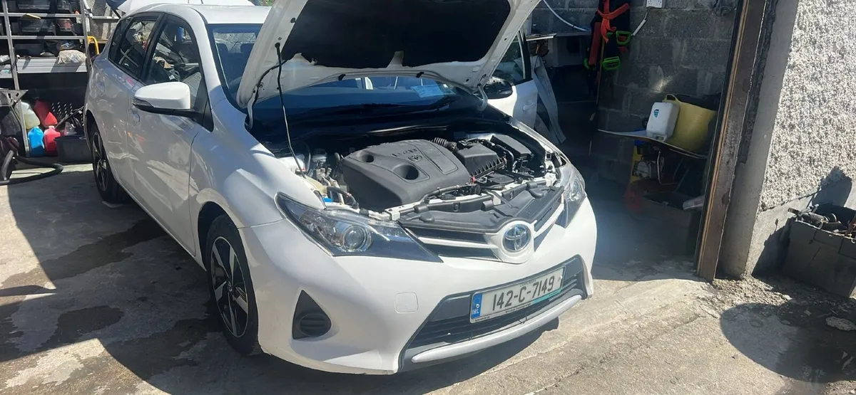 Toyota Auris Active  2014. Manual Diesil - Image 3