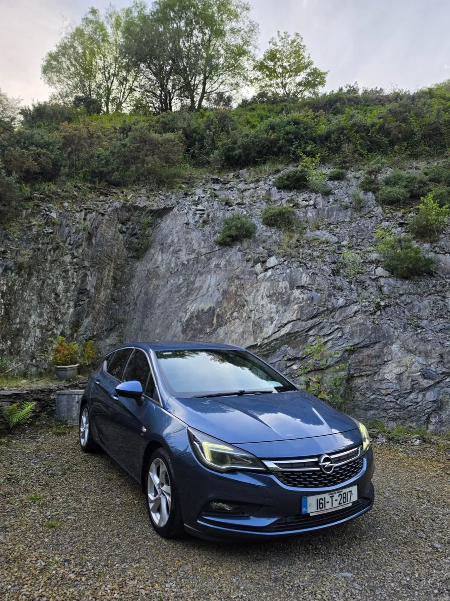 Opel Astra - Image 1
