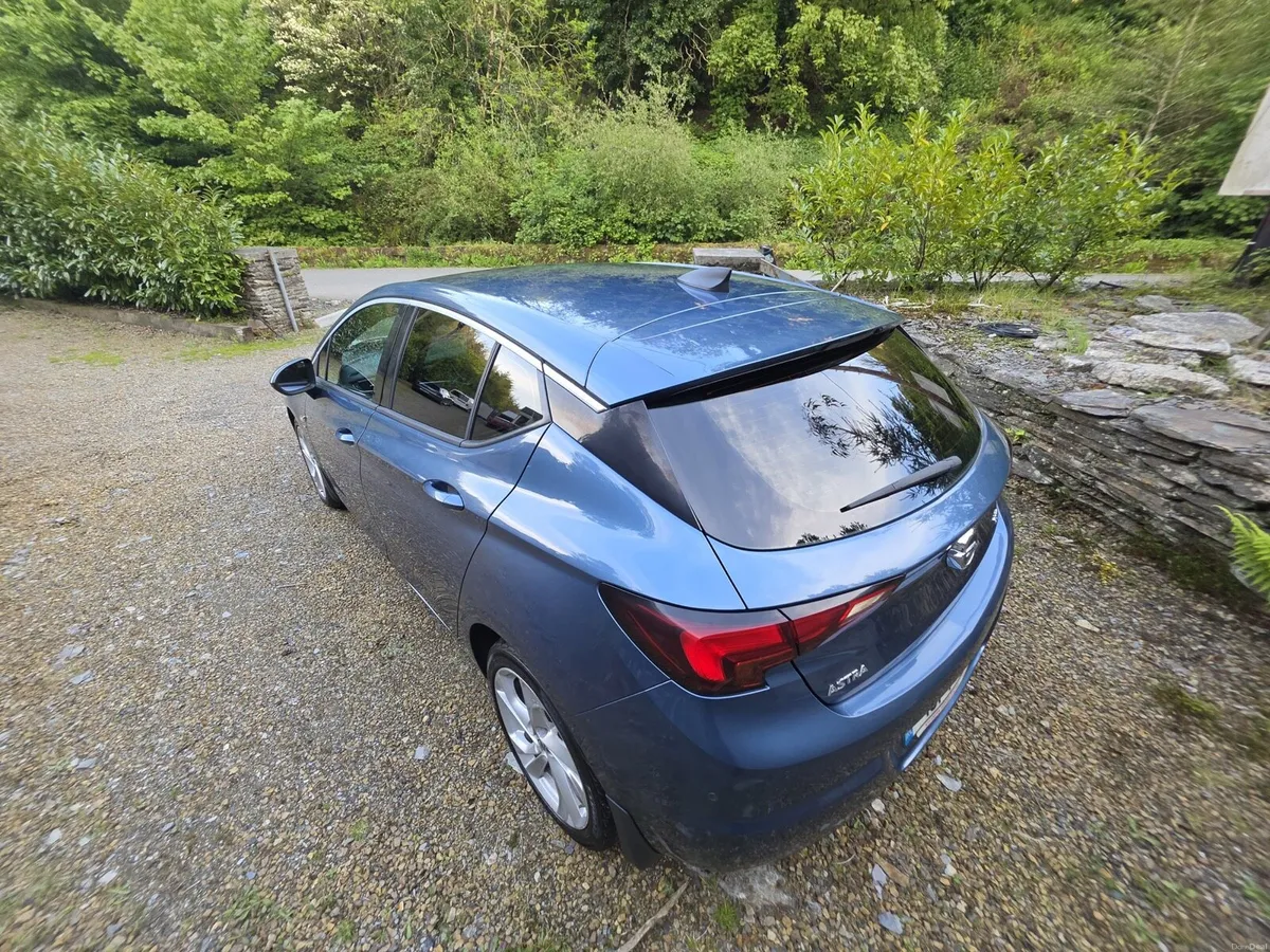 Opel Astra - Image 2
