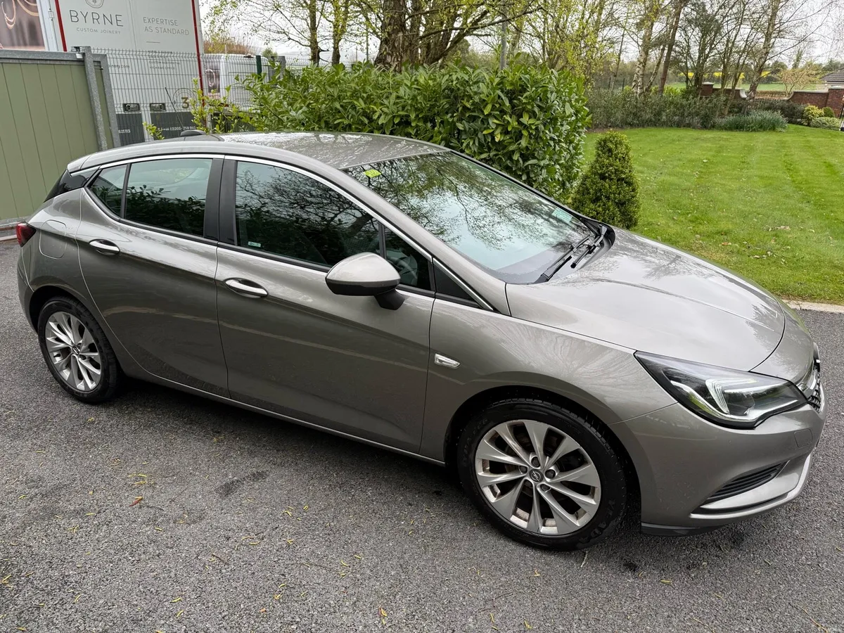 2016 (161) Opel Astra SC 1.6 CDTI 110PS 5DR - Image 2
