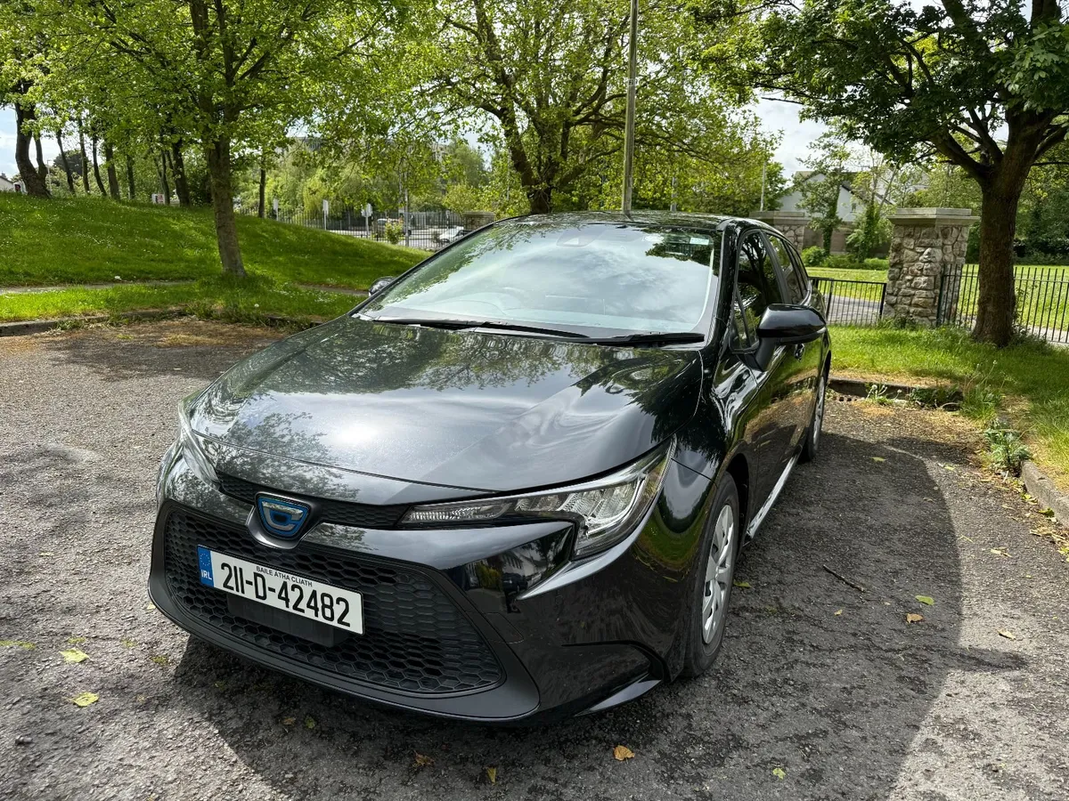 2021 Corolla Touring Hybrid Auto only19900 - Image 3