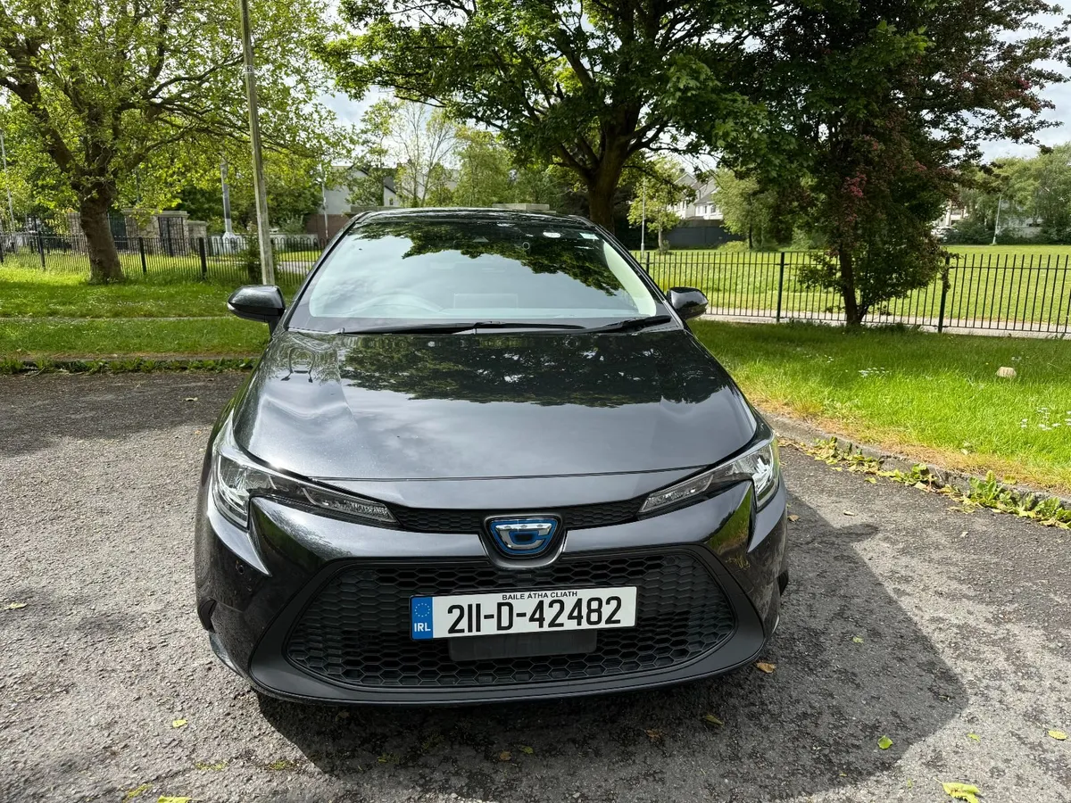 2021 Corolla Touring Hybrid Auto only19900 - Image 2