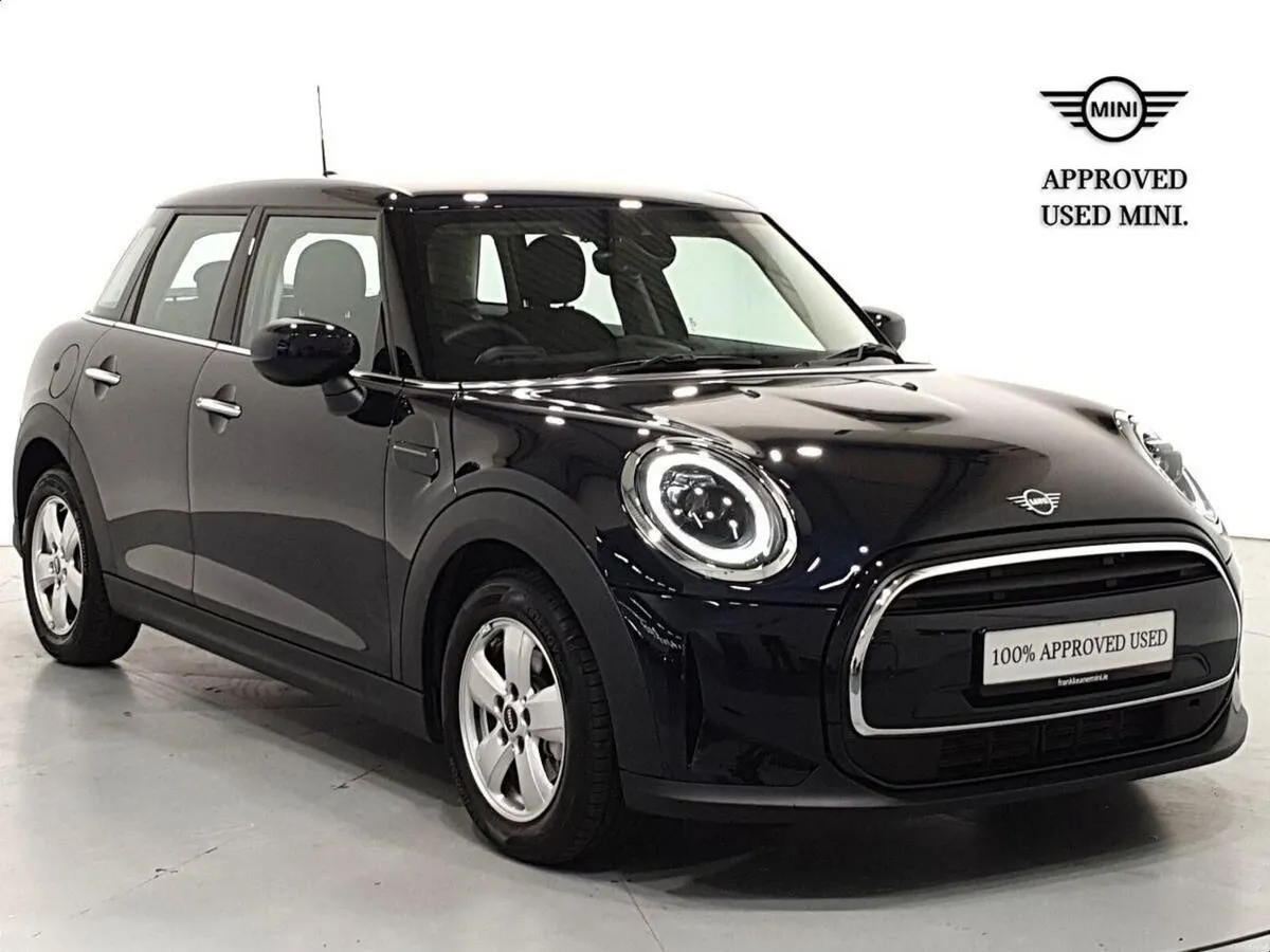 Mini Cooper 5-Door Cooper Classic - Image 1