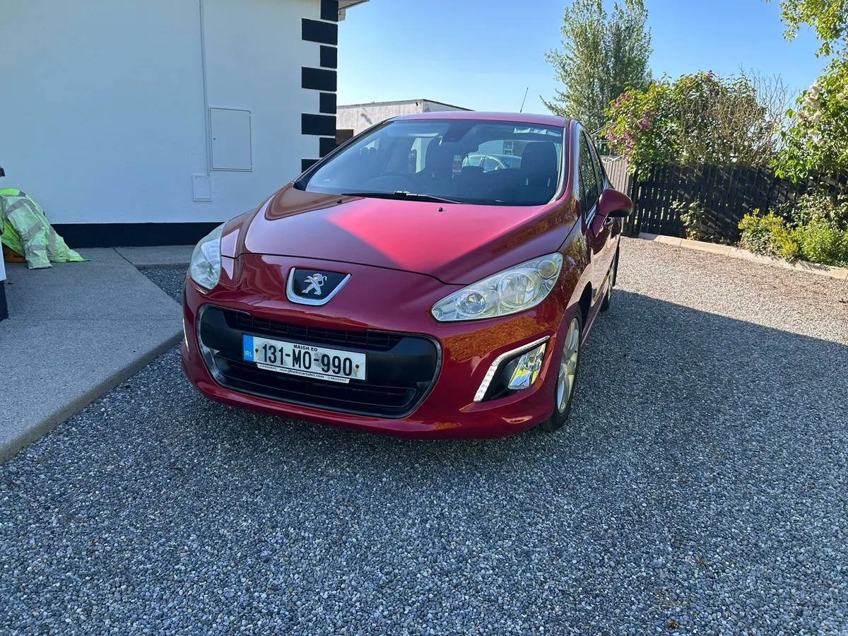 Peugeot 308. 1.6 hdi hatchback 2013 - Image 2