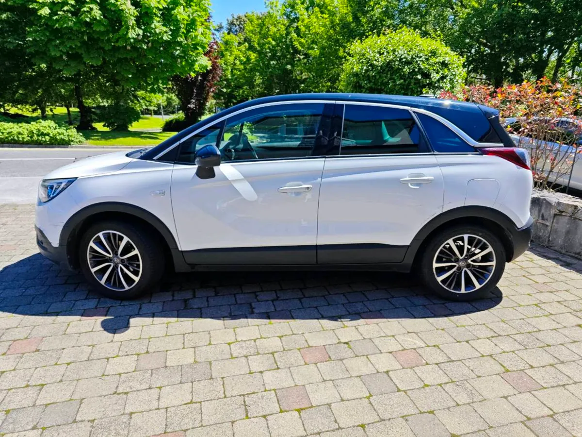 Opel Crossland X 2020 - LOW KMS - Image 4
