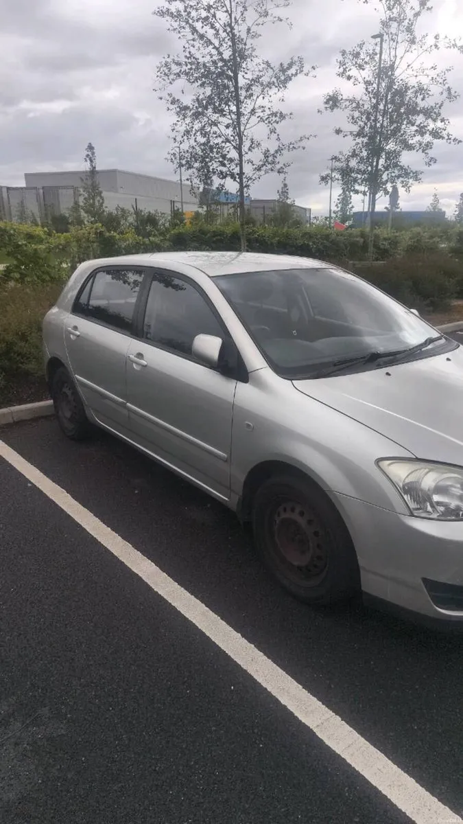 Toyota Corolla - Image 4