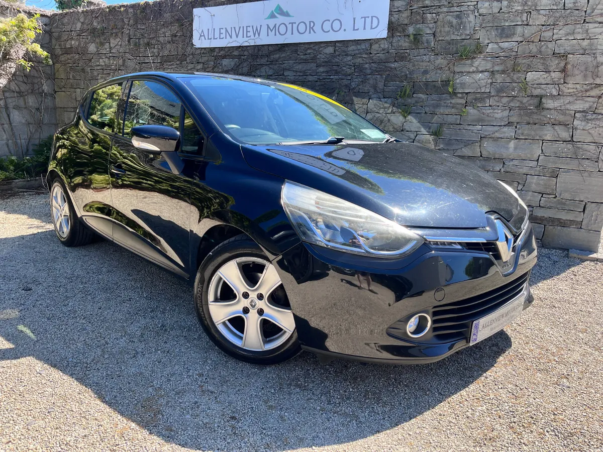 2015 Renault Clio Dynamique 1.2 5Dr Hatchback - Image 1