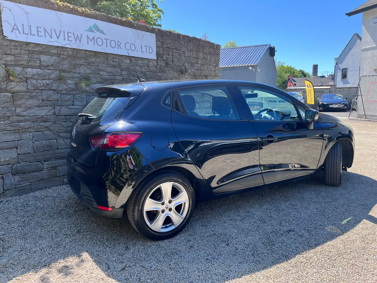 2015 Renault Clio Dynamique 1.2 5Dr Hatchback - Image 3