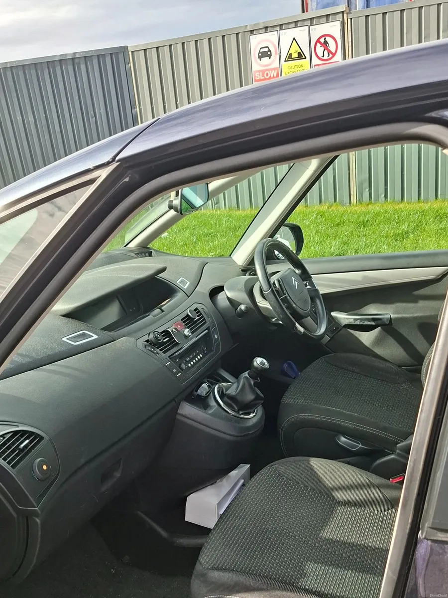 Citroen C4 Picasso 2008 - Image 2