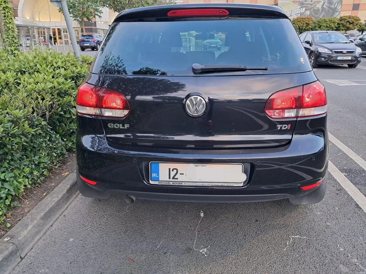Volkswagen Golf 2012 - Image 2