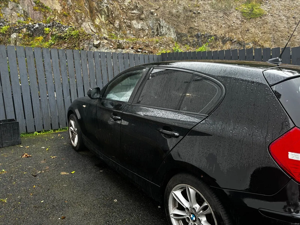 BMW 1-Series 2010 - Image 2