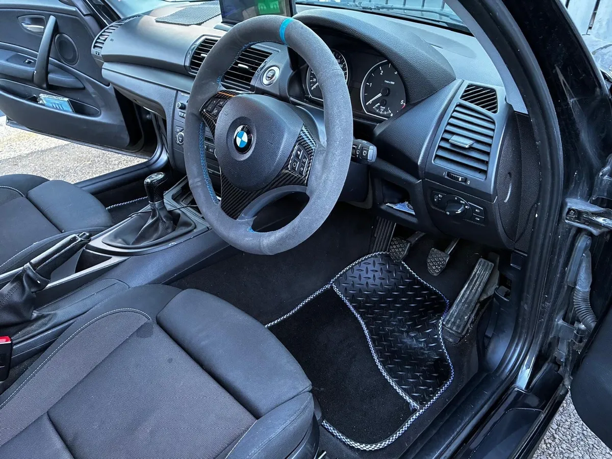 BMW 1-Series 2010 - Image 4