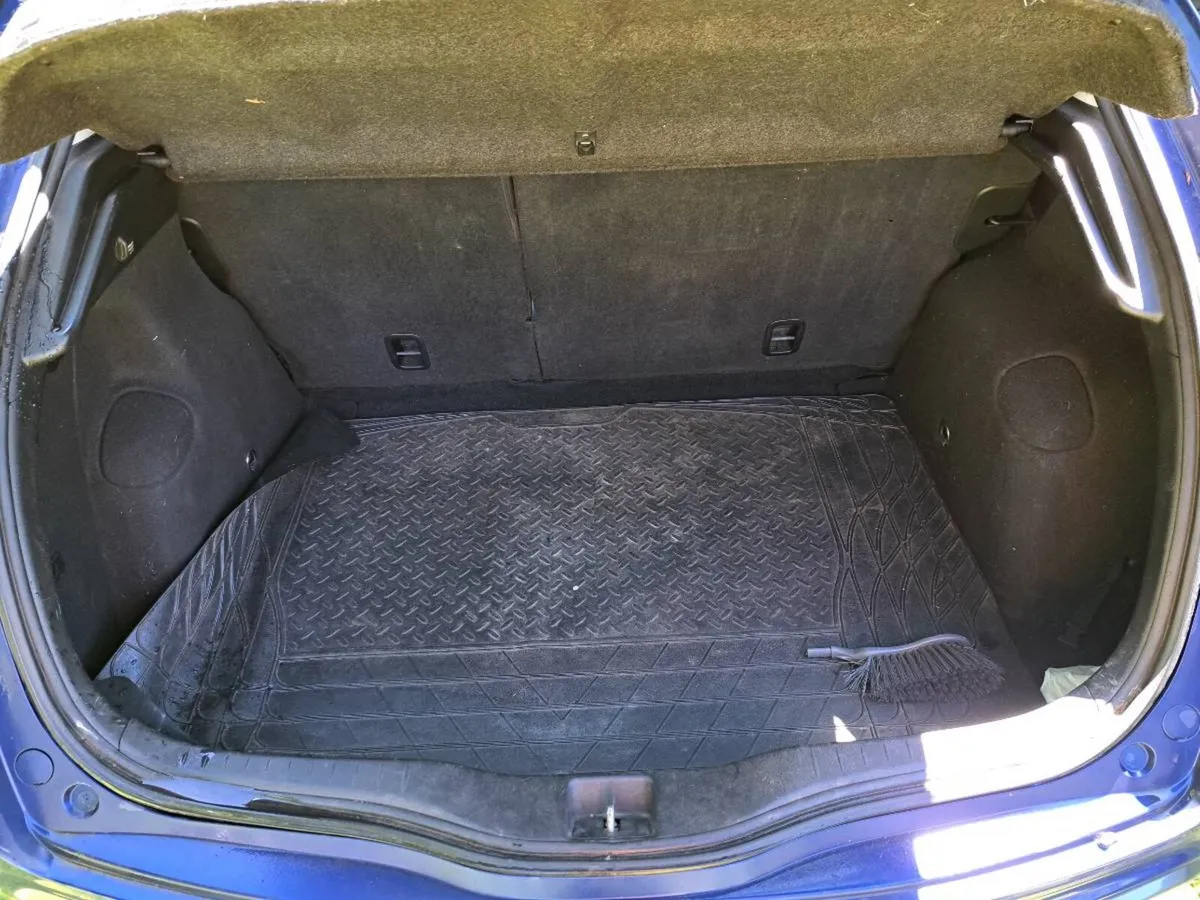 Honda civic - Image 4