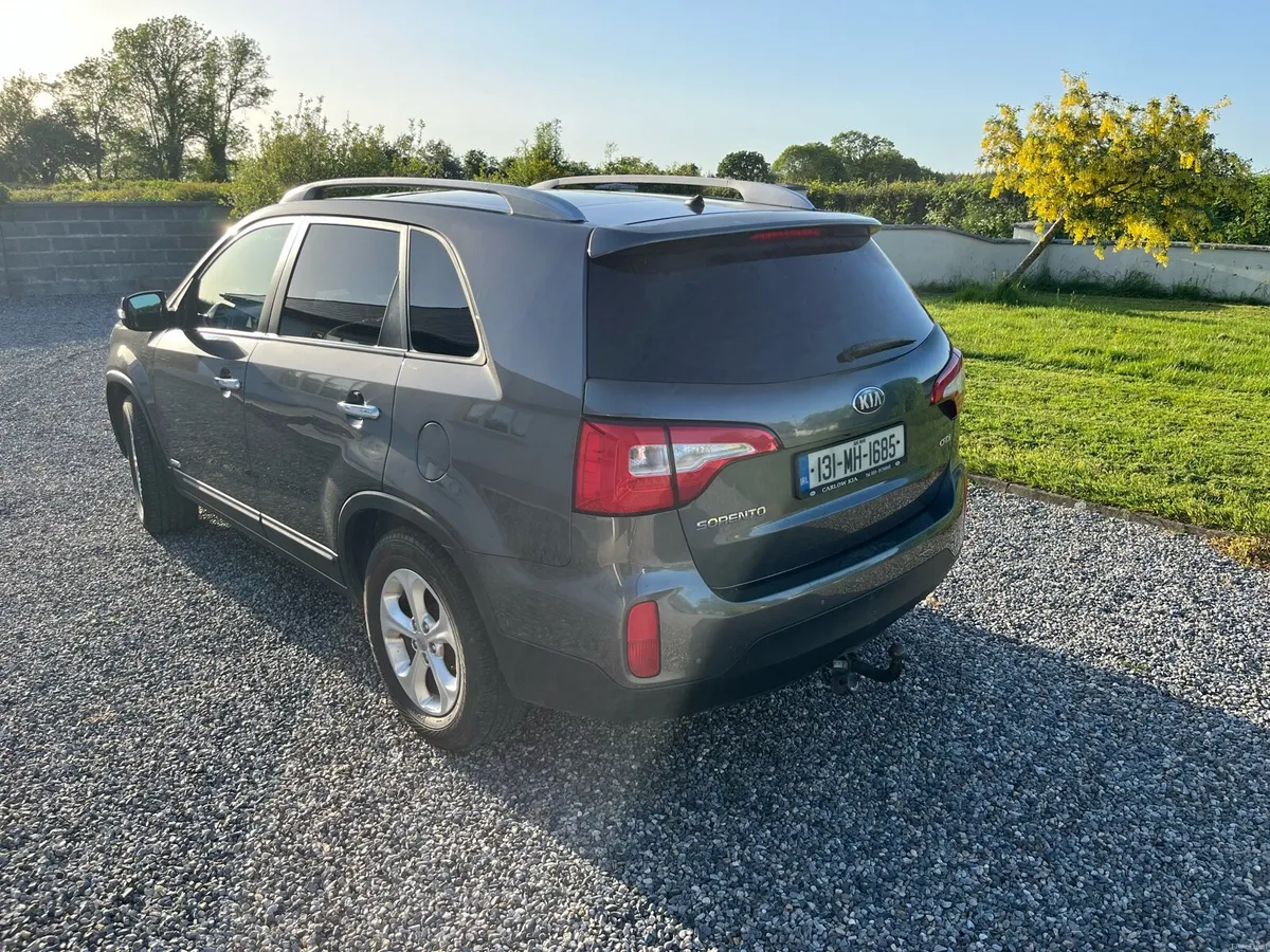 2013 Kia Sorento 2.2 CRD AWD 6-Speed Manual - Image 3