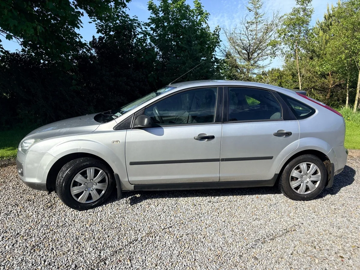 Ford Focus - Image 2