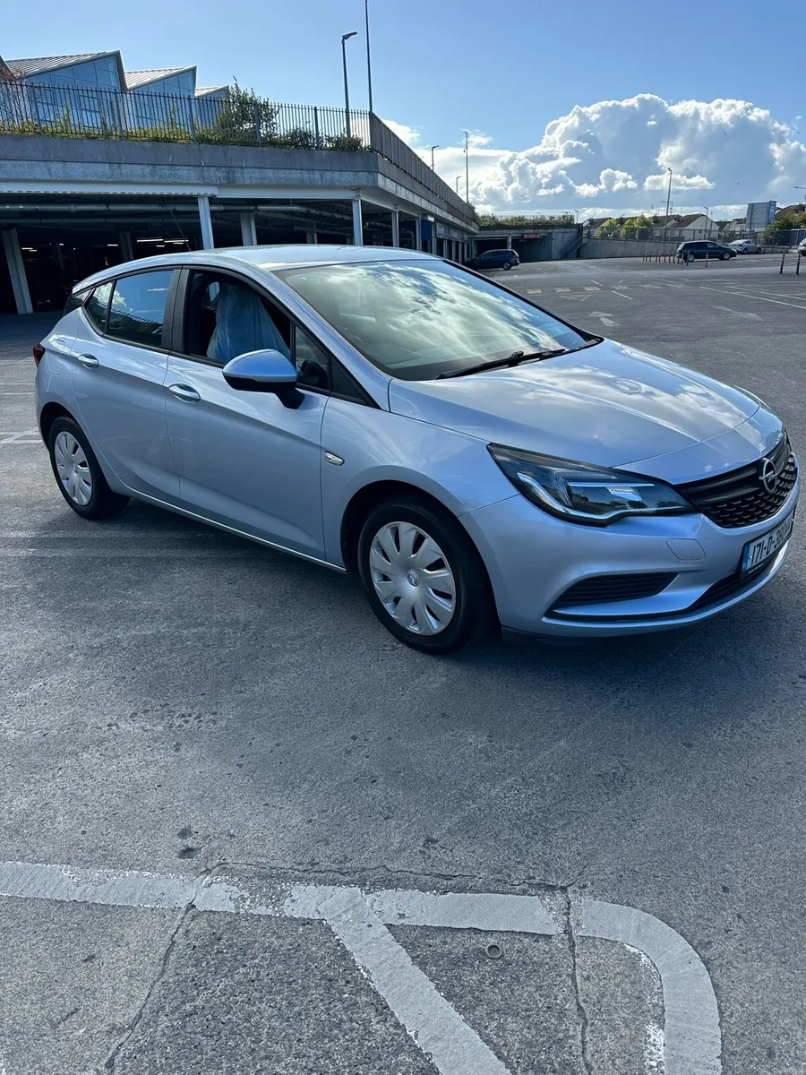 2017 opel astra , fresh nct , 2 keys , - Image 1