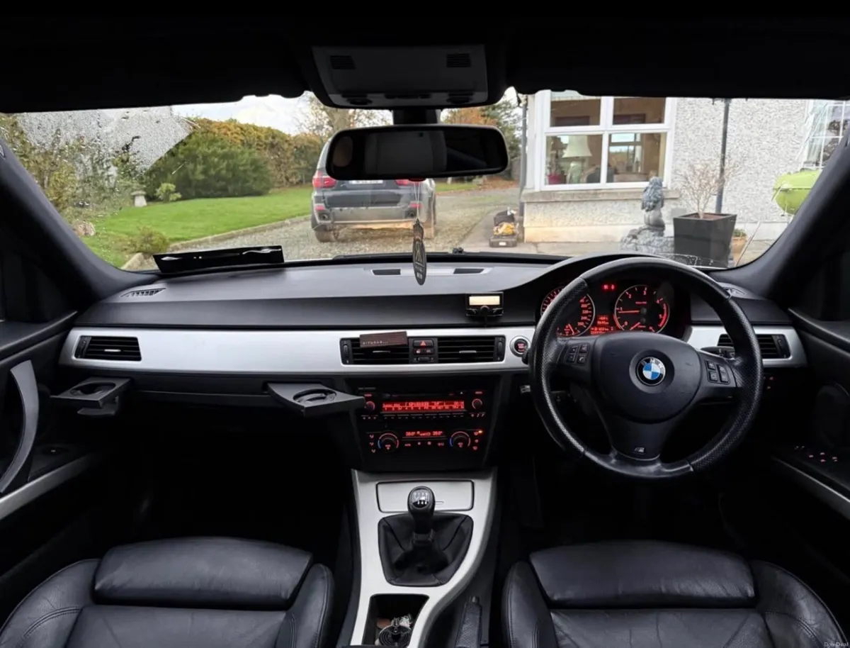 Bmw e90 320d msport - Image 4