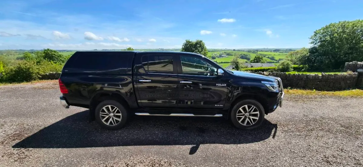 Toyota Hilux Invincible Automatic - Image 2