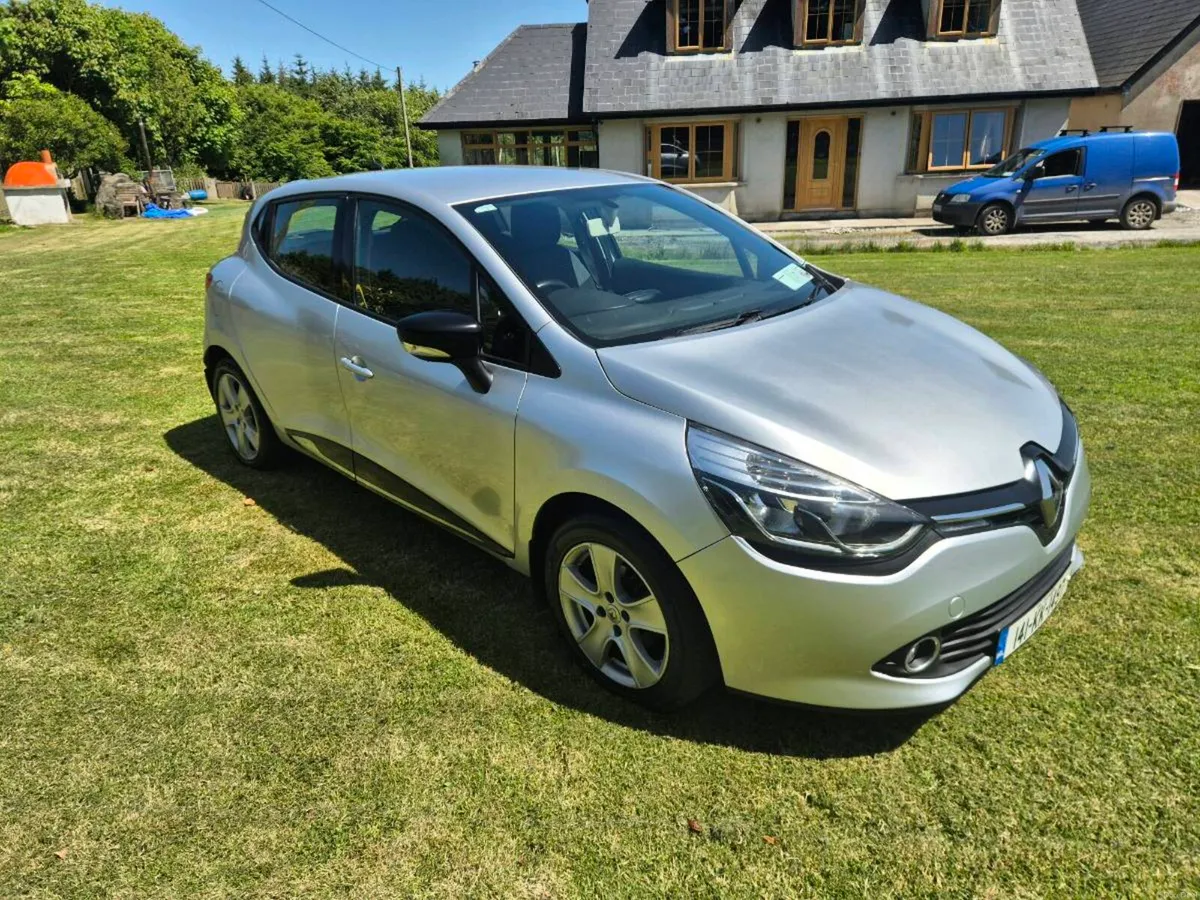 Renault Clio - Image 1