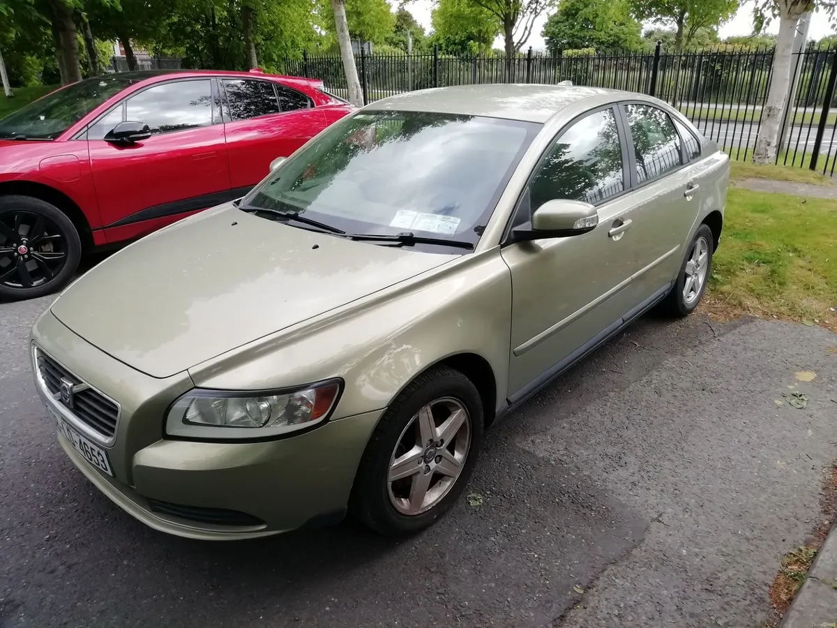 Volvo S40 2008 - Image 2