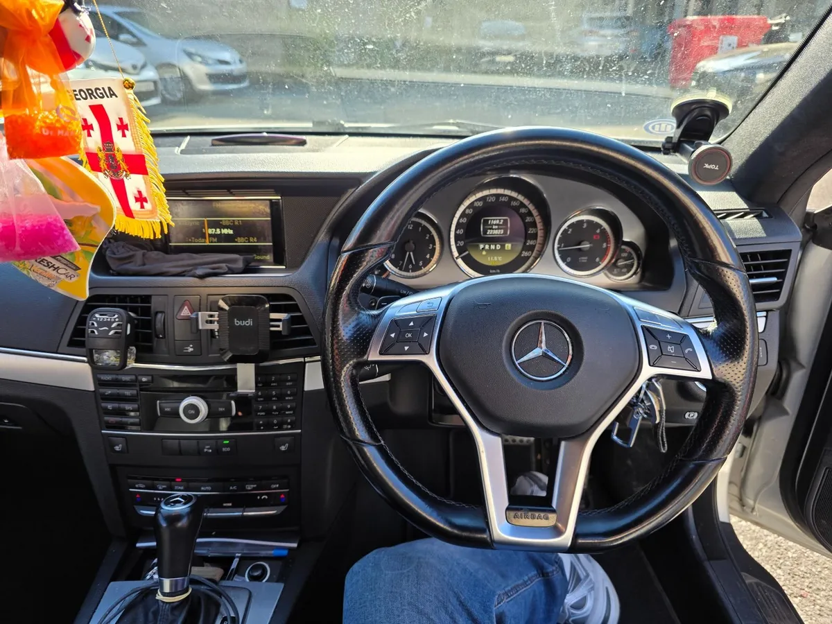 Mercedes-Benz E-Class 2013 - Image 2