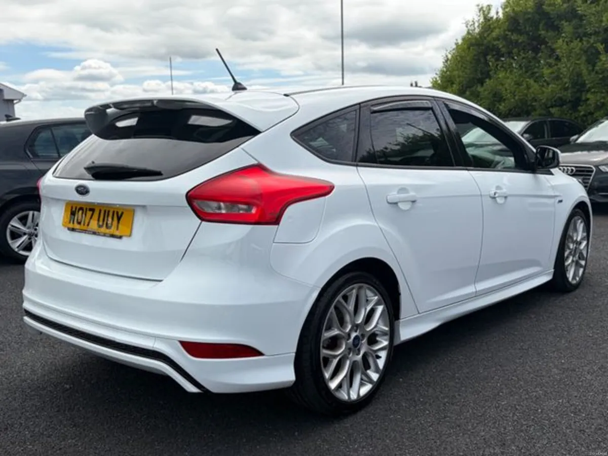 Ford Focus ST-LINE TDCI - Image 4