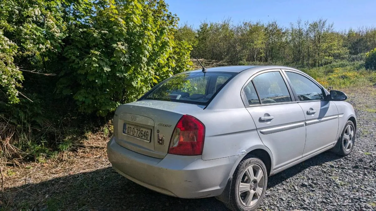 Hyundai accent. NCT 03/27 - Image 2