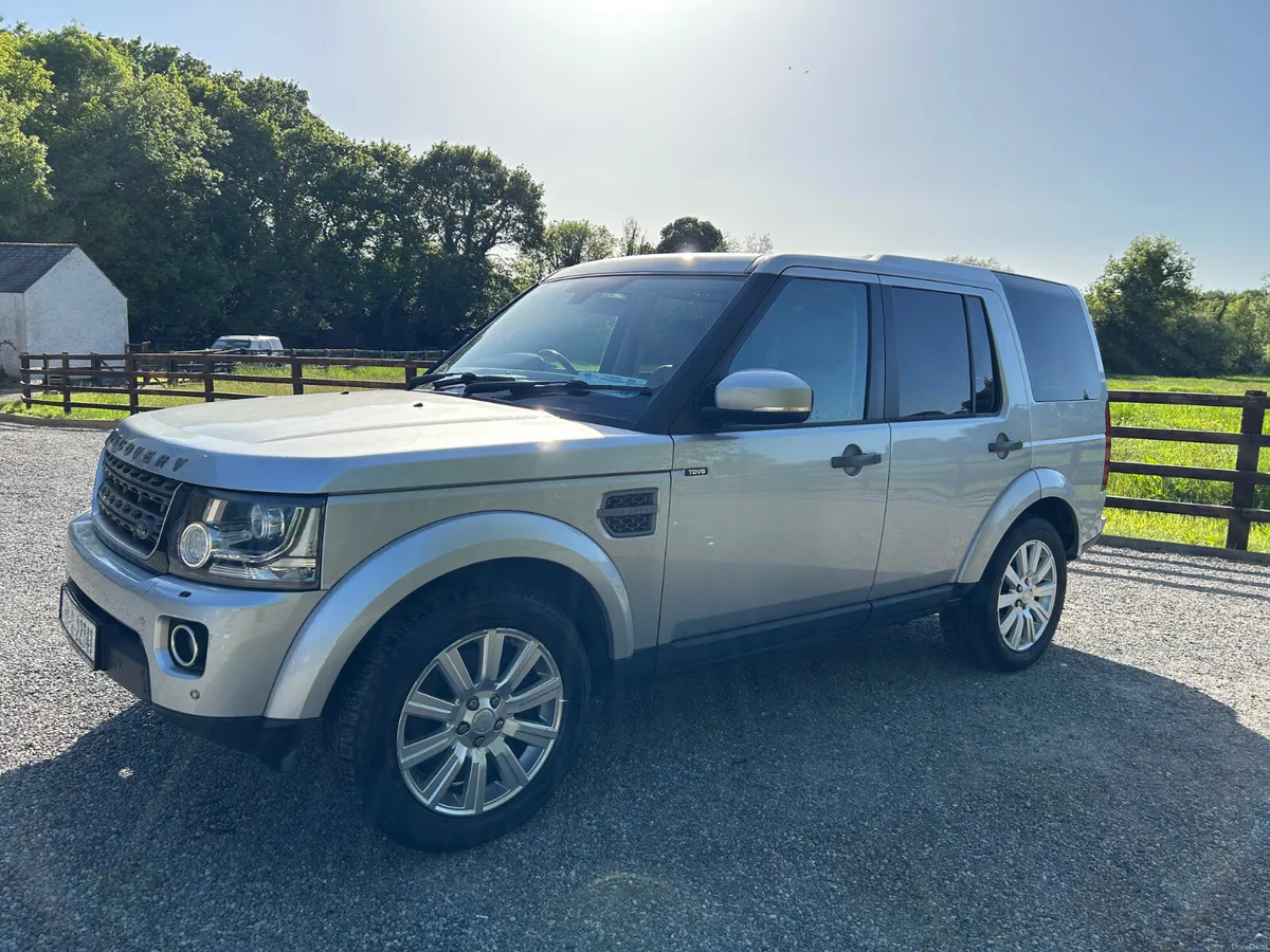 2015 Discovery 4 XE Crewcab - Image 3