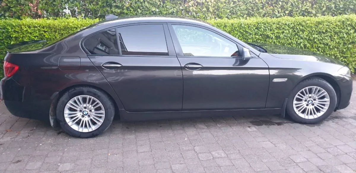 BMW 520 SE TAX NCT &LOW MILEAGE - Image 2