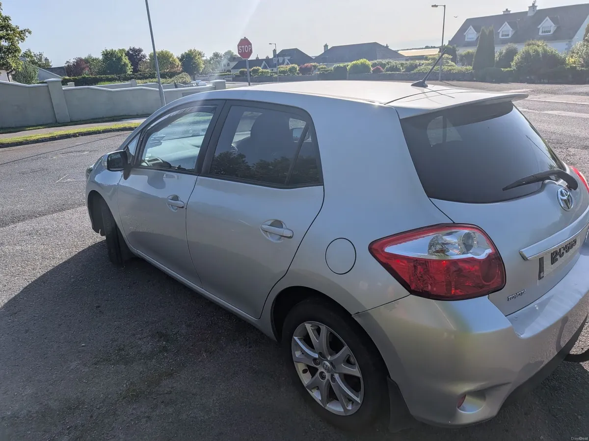 2012 Toyota Auris Sport - Image 3