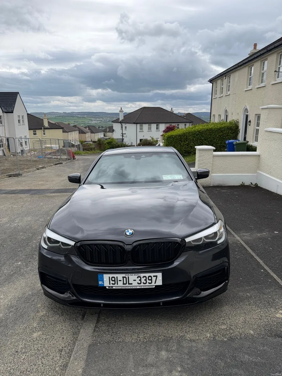 BMW 520 - Image 1