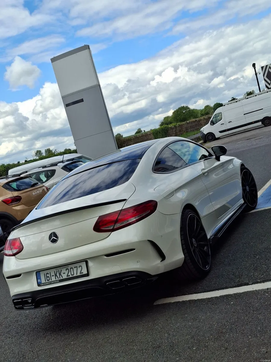 Mercedes-Benz C-Class 2016 - Image 2