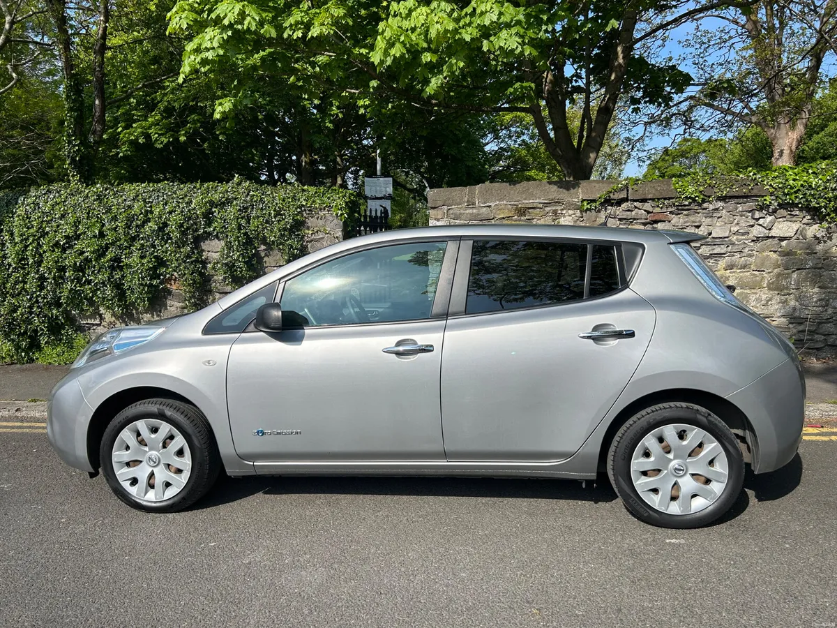 2018 NISSAN LEAF SERVICE HISTORY NCT MARCH 2028 - Image 4