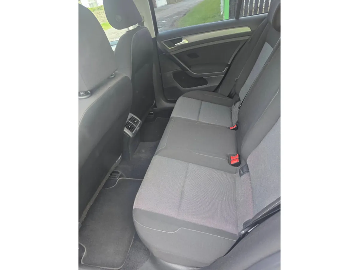Volkswagen Golf TSI COMFORTLINE - Image 3