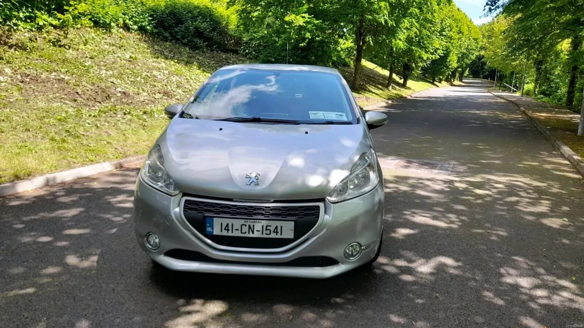 Silver Peugeot 208 2014 Diesel – Economic - Image 1