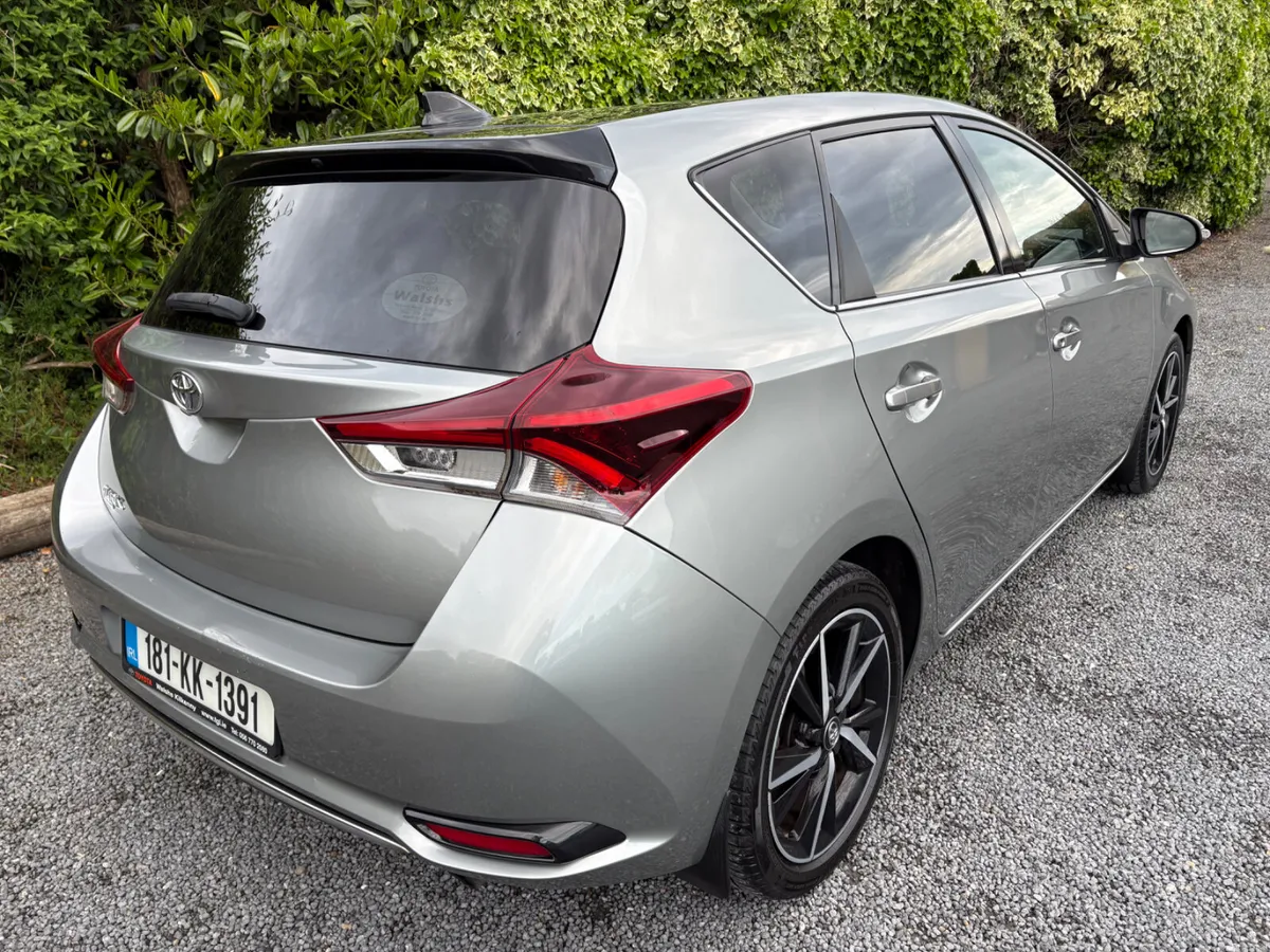 Toyota Auris 2018 Petrol - Image 4