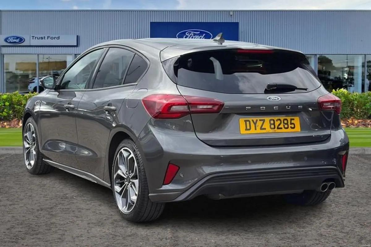 Ford Focus ST-Line X - Image 2