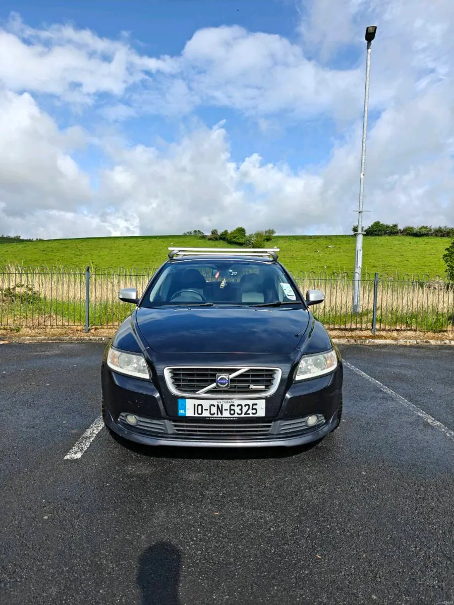 Volvo S40 2.0D R-Design - Image 1