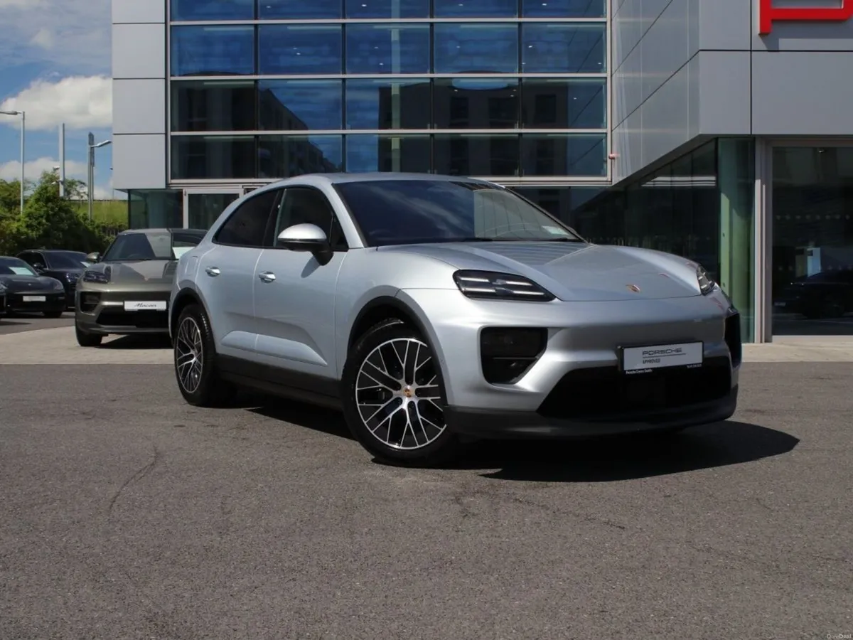 Porsche Macan - Image 1