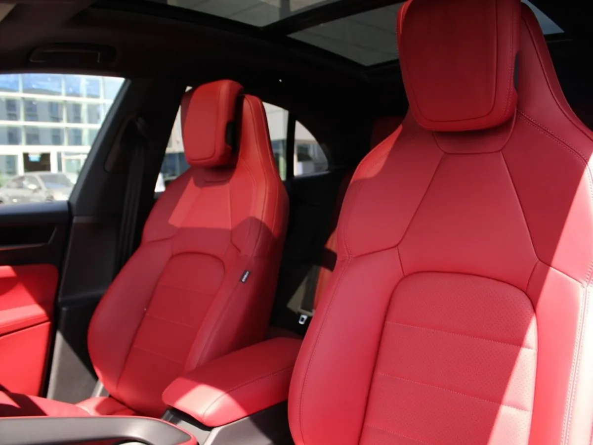 Porsche Macan Electric - Image 5