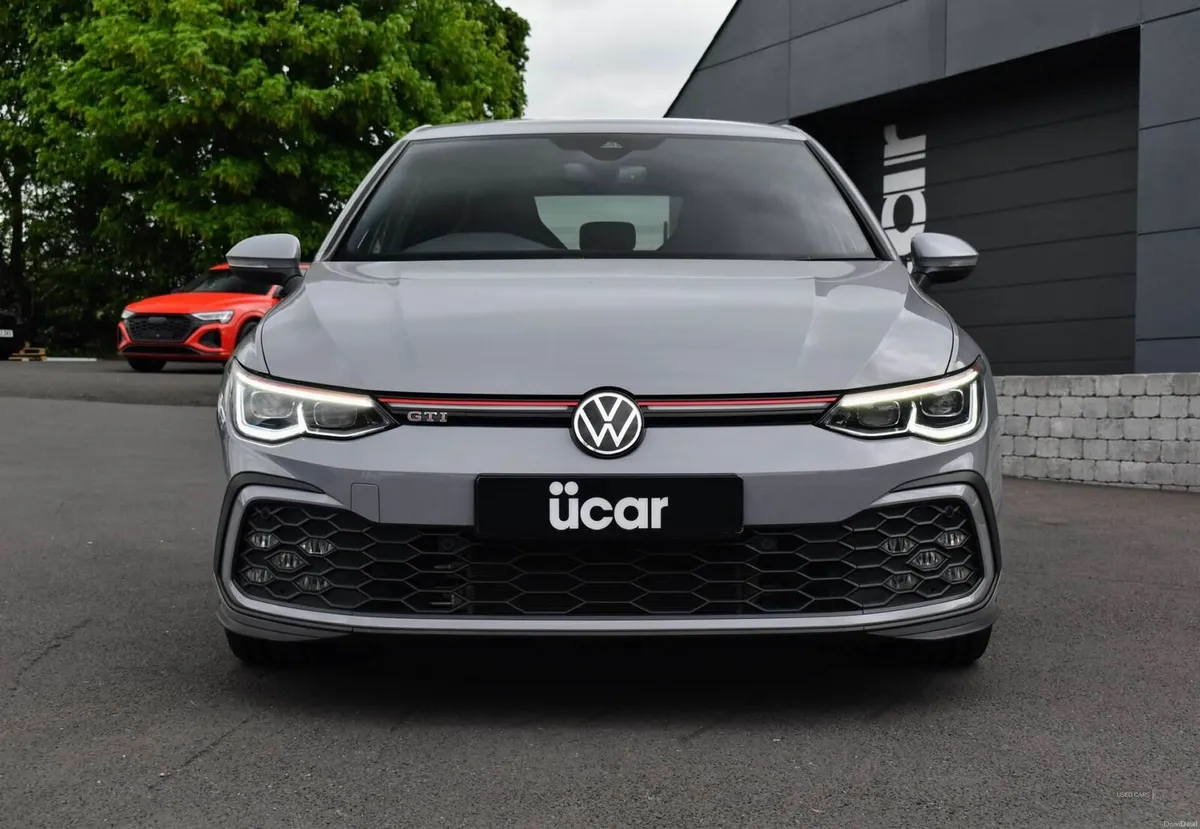 Volkswagen Golf 2.0 Golf GTi TSi Semi-Auto 5dr - Image 2