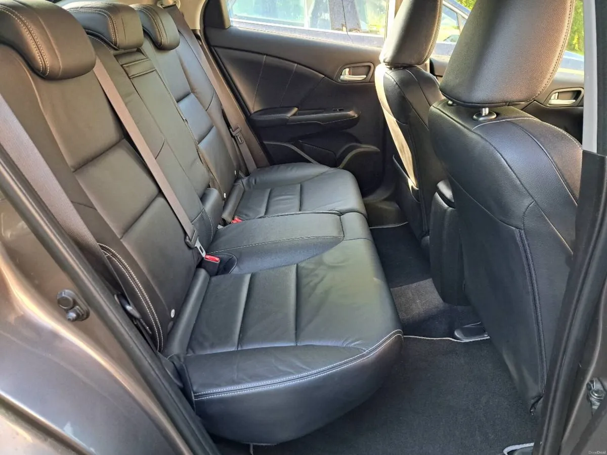 Car - Image 3